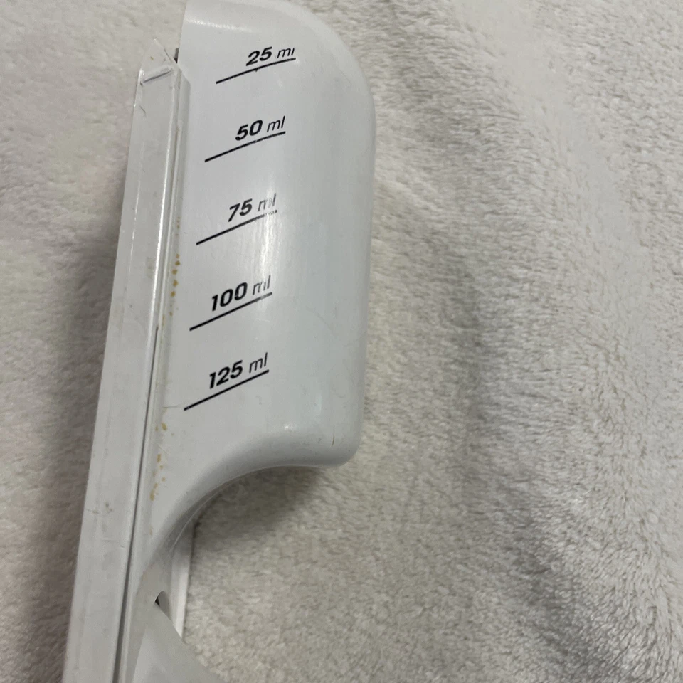 Set Of 3 Pampered Chef Adjustable Dry Measuring Spoons - Image 3 of 4