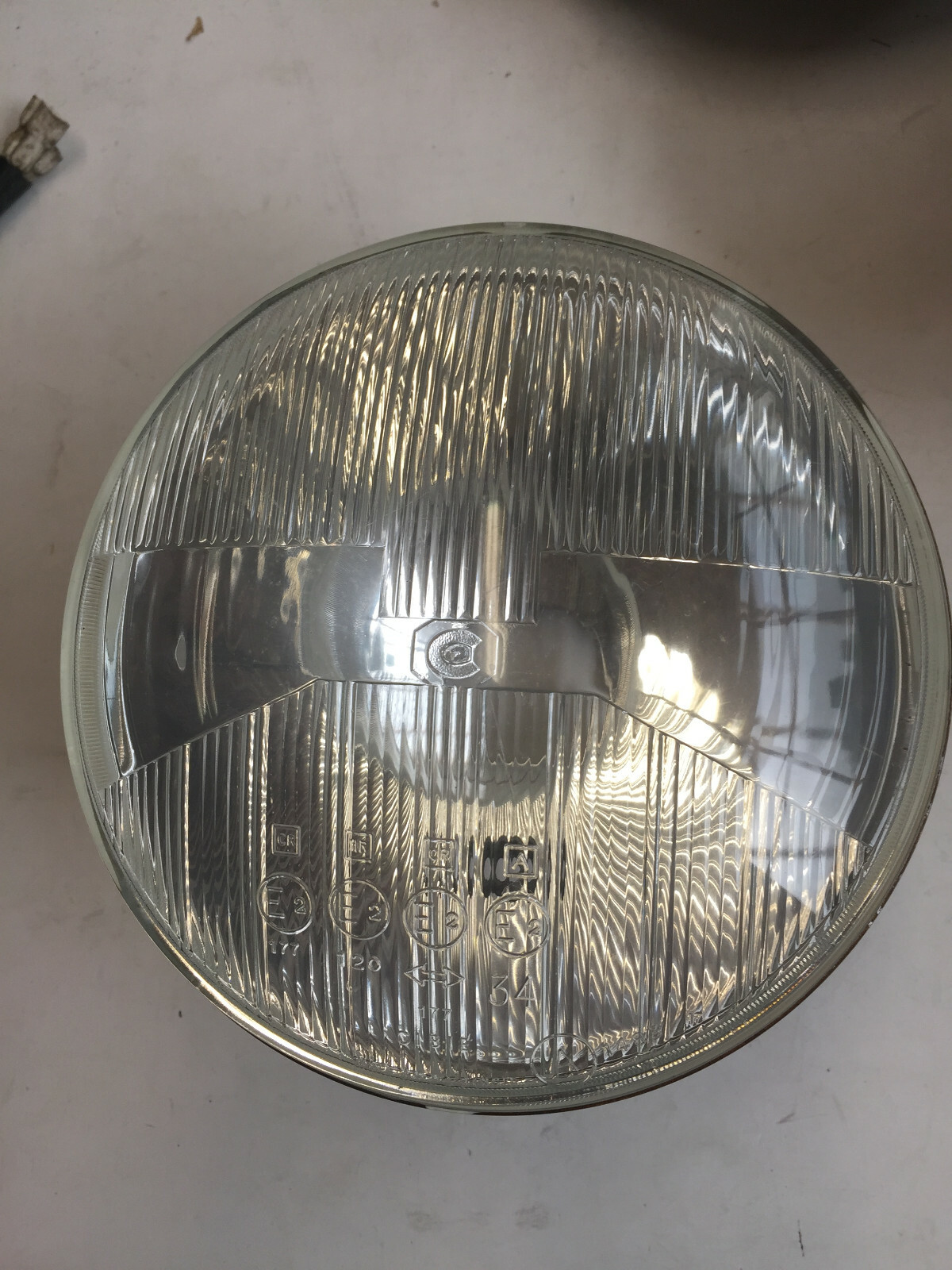Phare code européen Cibié pour restaurer l'éclairage Citroën DS ID de 1968 neuf