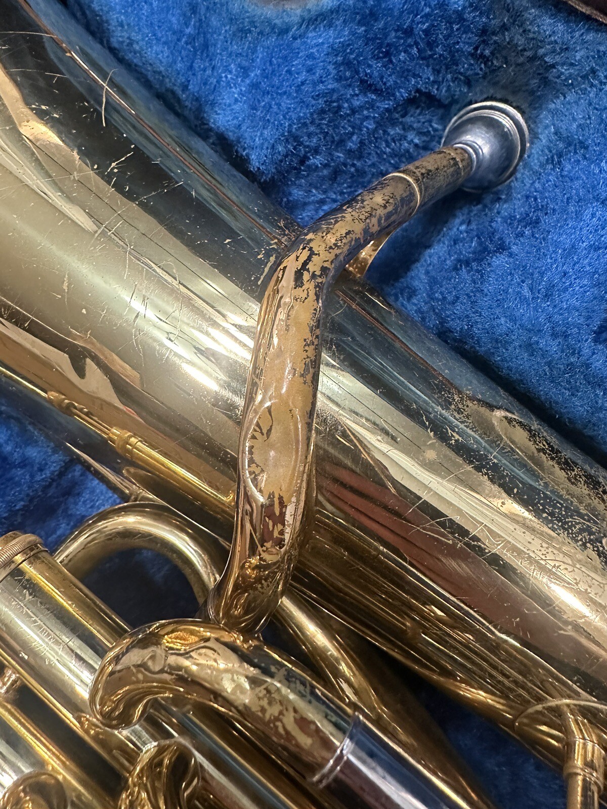 Holton Collegiate Student 4 Valve 3/4 Baritone Tuba with case