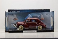 RENAULT 4CV 1956 WITH SOLIDO OPENERS 1/17 IN BOX