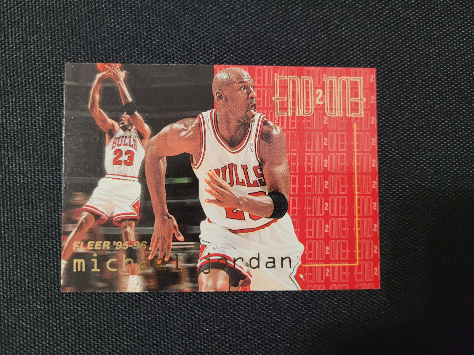 MICHAEL JORDAN CHICAGO BULLS 1995-96 FLEER END 2 END CARD #9 OF 20