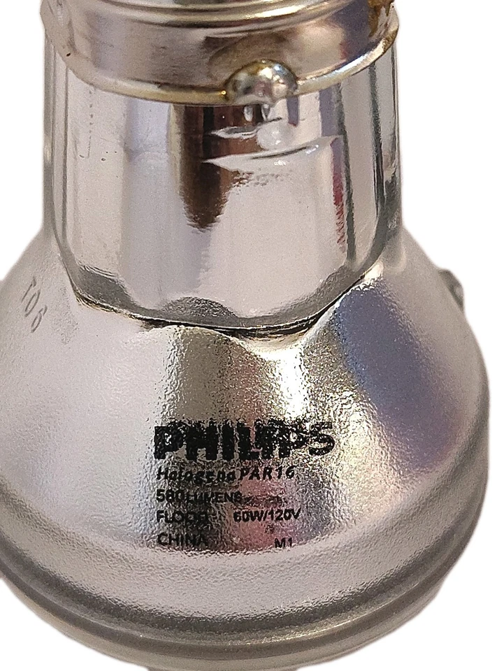 Philips Dimmable Indoor Outdoor 60 W Par16 Medium Base E26 Halogen & Flood 6Pack - Image 4 of 4