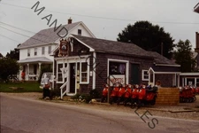 ORIGINAL Vintage Americana 35mm Photo Slide One of A Kind Candid AIT001010