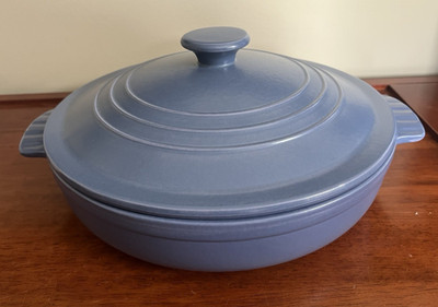 TECHNIQUE Flame 12'' Stoneware Covered BLUE Serve Casserole Dish Roast Insert NEW