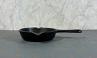 Vtg Wagner Ware #1050 D Cast Iron Skillet Small Mini Frying Pan Ashtray 3-1/2"