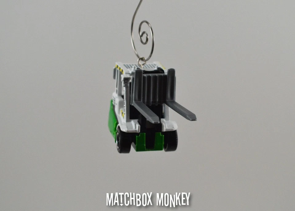 1/64 Forklift Hi-Lo Christmas Ornament Crown Fork Truck CAT Komatsu Toyota Hilo - Image 3 of 4