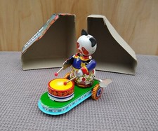 Vintage Drumming Panda bear wind up animal clockwork tin toy with key, works