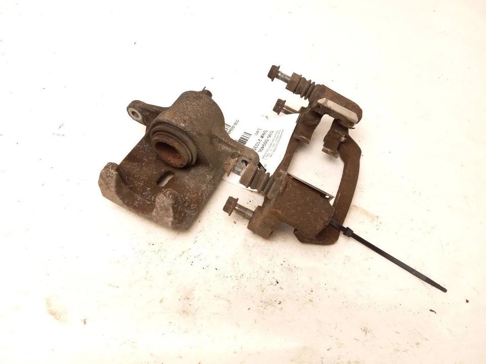 Pinza de conductor trasero para Subaru Outback 2010-2014 Foto 4 de 4