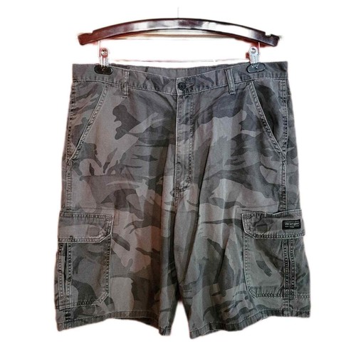 Wrangler Grey Camo Cargo Shorts sz 36 