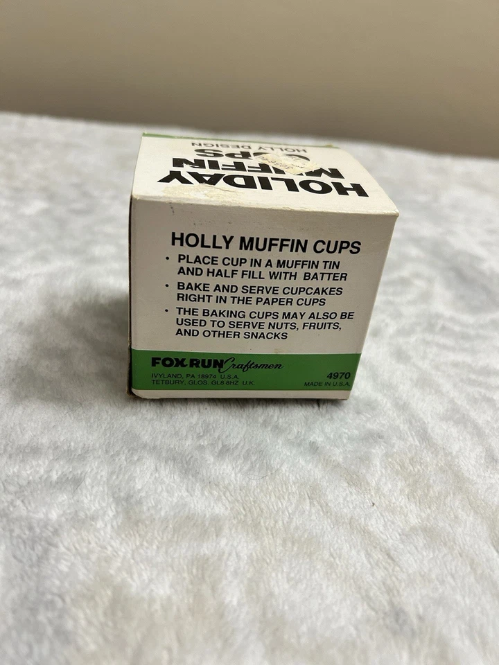 Vintage Fox Run Holiday Muffin Cups - Image 2 of 4