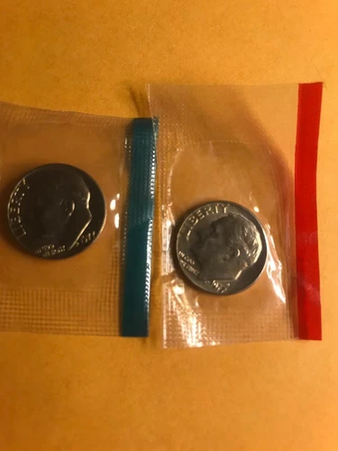 1977 P+D UNCIRCULATED ROOSEVELT DIMES NICE COIN STILL IN MINT CELLO L@@K