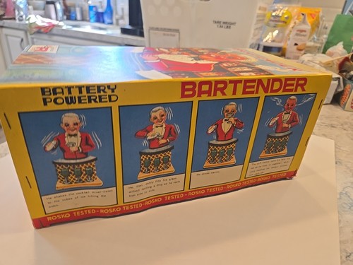 Rosko #3050 Battery Powered Bartender in Box Made in Japan Shakes Drinks Smokes - Picture 3 of 6