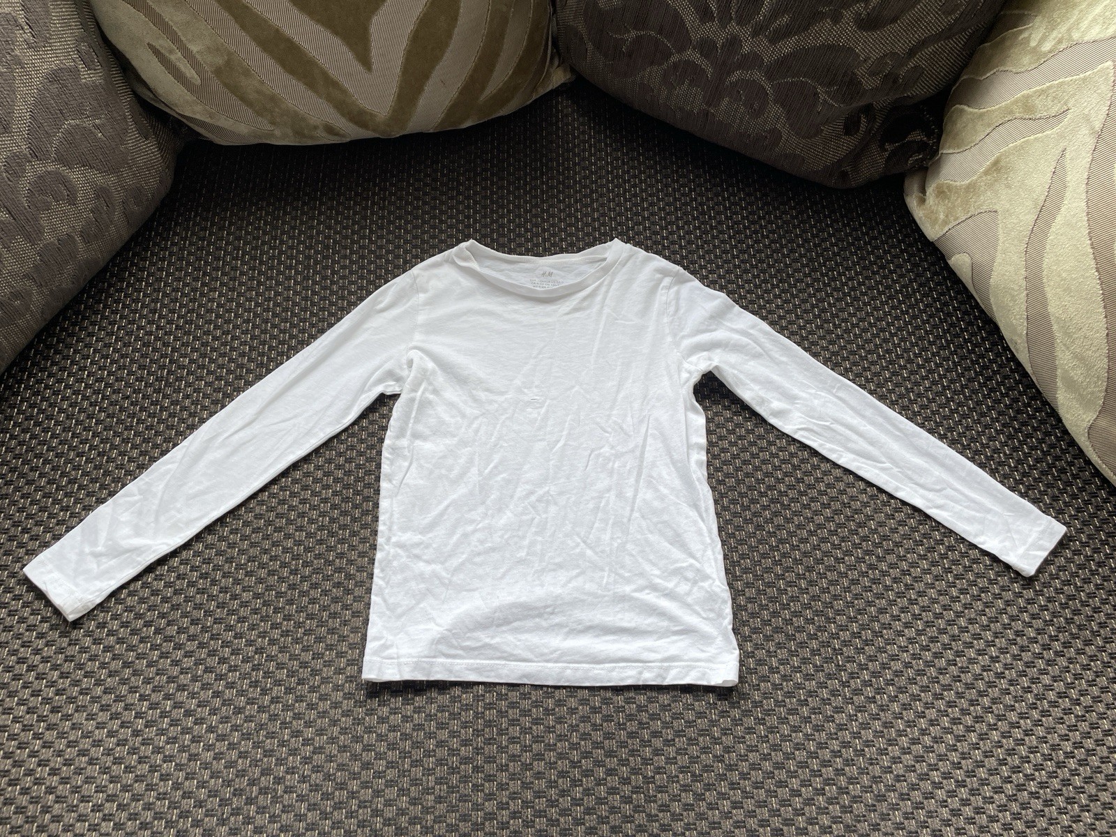 H And M Boys 3 X Long sleeve T-shirts - Size 6-8 Years image 6