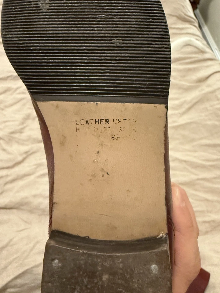 Rare Vintage Women’s Etienne Aigner Oxblood Mid-Calf Boots, Size W 5.5 - Image 4 of 4