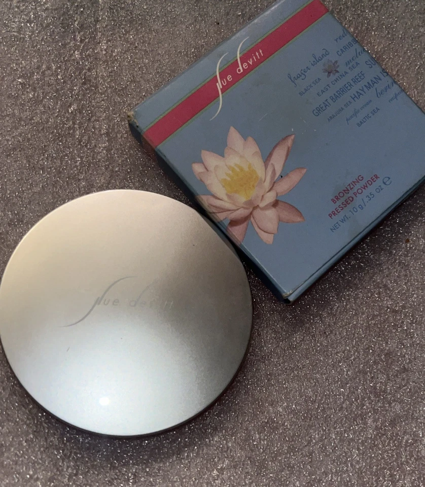 Sue Devitt Bronzing Pressed powder - The Gold Coast. Full Size 10g. Boxed - Image 2 of 3