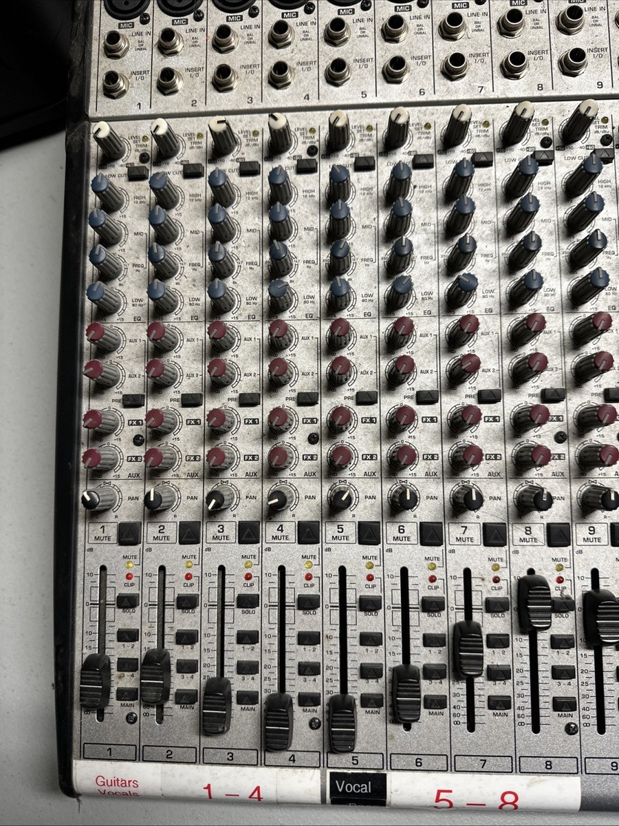 Behringer Eurodesk SL2442FX-PRO Music Mixer 24-channel 4 bus Low