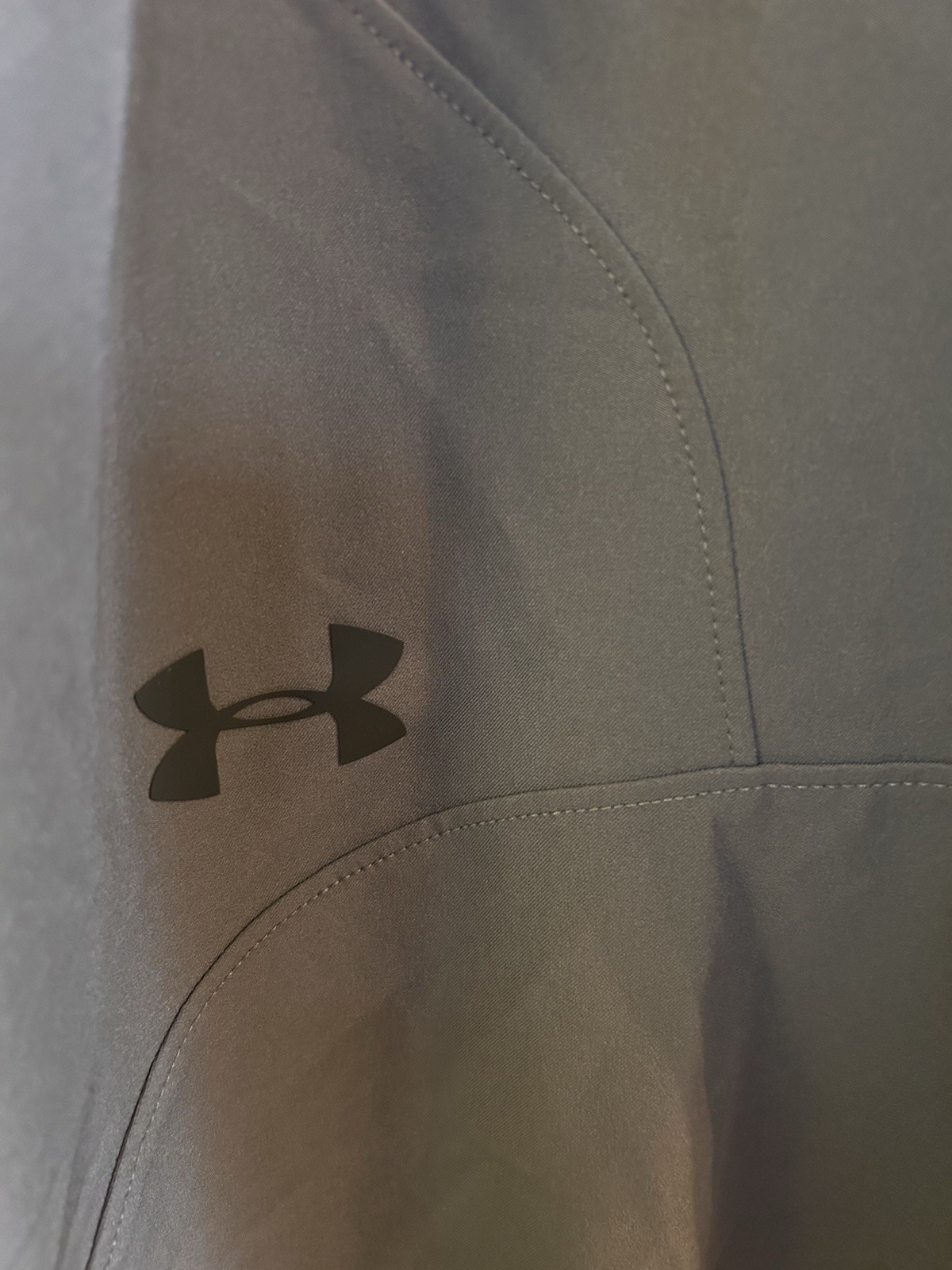 Under Armour Men's 2XL Gray Jogger Pants Fitted Activewear Elastic Waist Pull On thumbnail 2