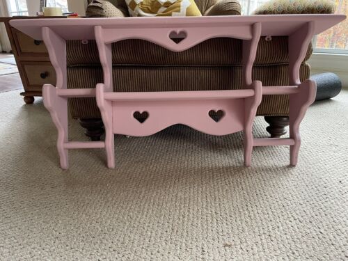 VTG Painted Furniture Soft Pink Chalk Paint Keep Sake Wall Shelf - Picture 1 of 9