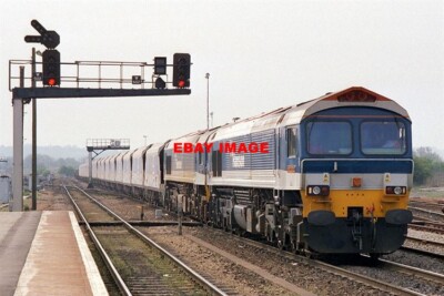 PHOTO  CLASS 59  59104 VILLAGE OF GREAT ELM AND 59102 VILLAGE OF CHANTRY AT WEST