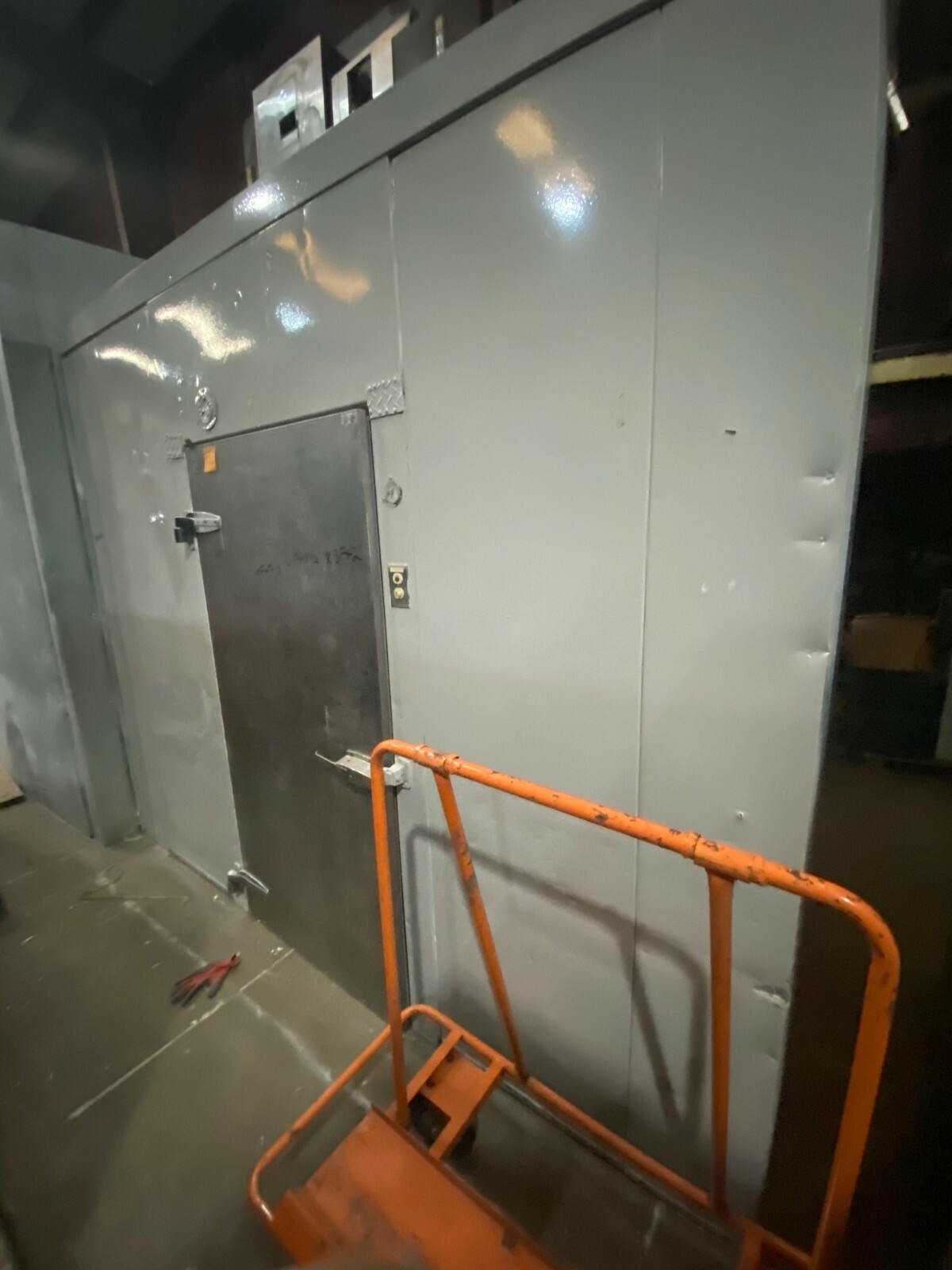 used outdoor walk in cooler