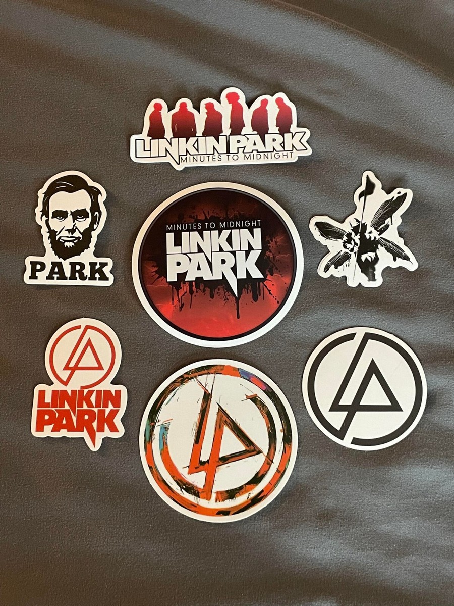 Lot (7) LINKIN PARK 1 1/2