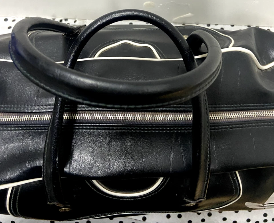 ADIDAS Vintage 1980 Gym/School Bag Black& White bottom compartment zip Bonza! - Image 3 of 4