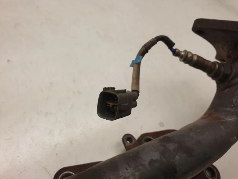 Colector de escape izquierdo del conductor a través de 4/05 se adapta a 98-05 LEXUS LX470 Foto 4 de 4