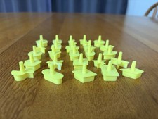 VINTAGE COMPLETE SET OF 25 YELLOW PERFECTION REPLACEMENT GAME PIECES
