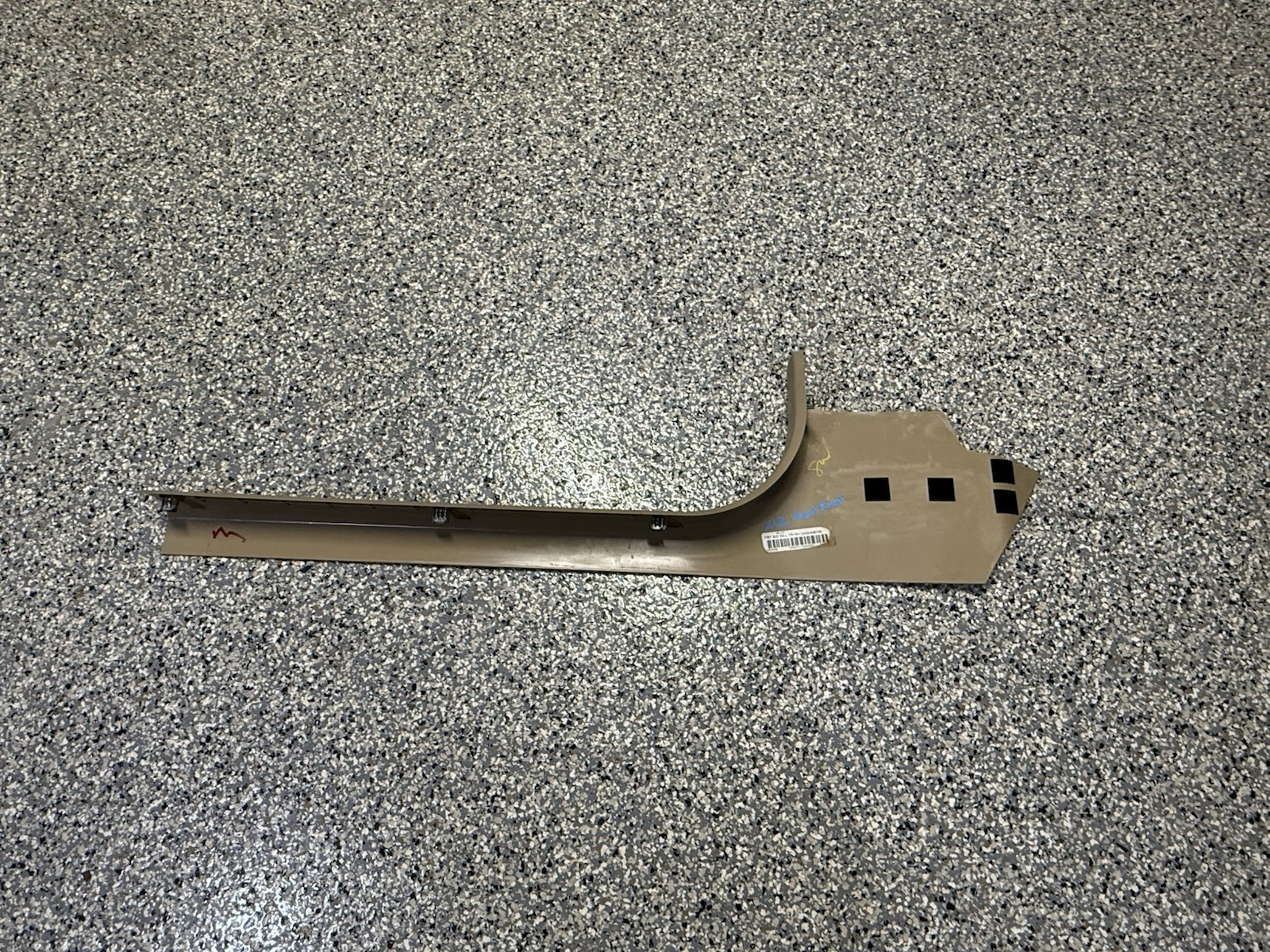 CADILLAC XLR 04-09 CORVETTE C6 05-13 OEM FRONT RIGHT INNER DOOR SILL PLATE COVER