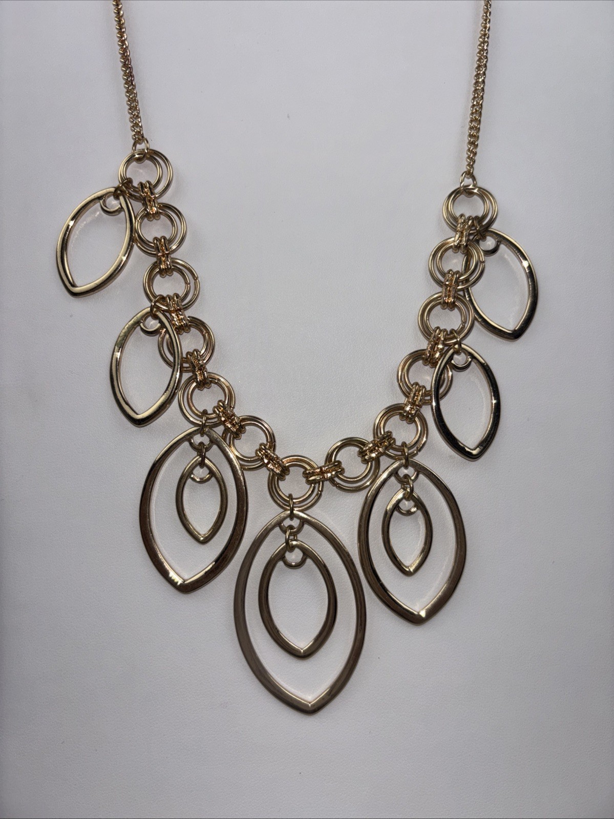 C1946 Gold Tone Statement Adjustable Dangle Neckl… - image 2