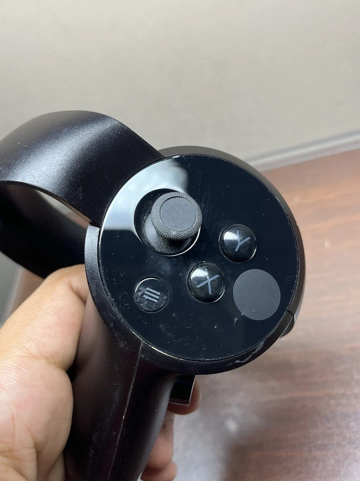 Meta Oculus Rift CV1 Touch Controller Left ONLY - Image 3 of 4