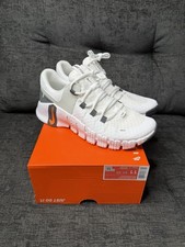 Nike Free Metcon 5 Gimnasio Entrenamiento Zapatos Para Hombres Talla 11 Blanco Gris DV3949-101 Nuevo