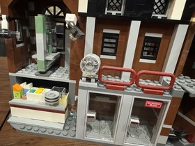 Lego 70912 The Lego Batman Movie Arkham Asylum 100% Complete!