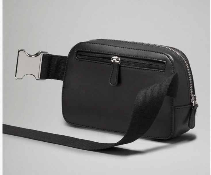 Lululemon Everywhere Belt Bag Cactus Leather Alternative 1L Black