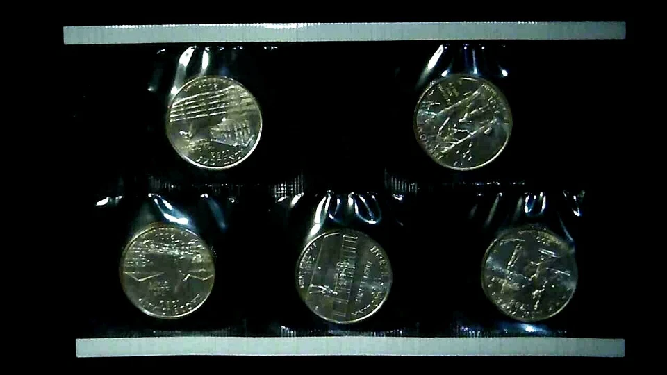 2001 P & D Uncirculated Mint Set Envelope & COA 20 CN-Clad Coins 21har0716-2 - Image 3 of 4