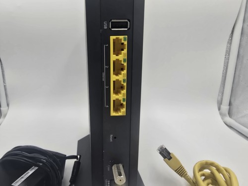 Netgear Nighthawk C7000v2 Kabel Modem / router Combo AC1900 DOCSIS 3.0 Testowany - Zdjęcie 9 z 12
