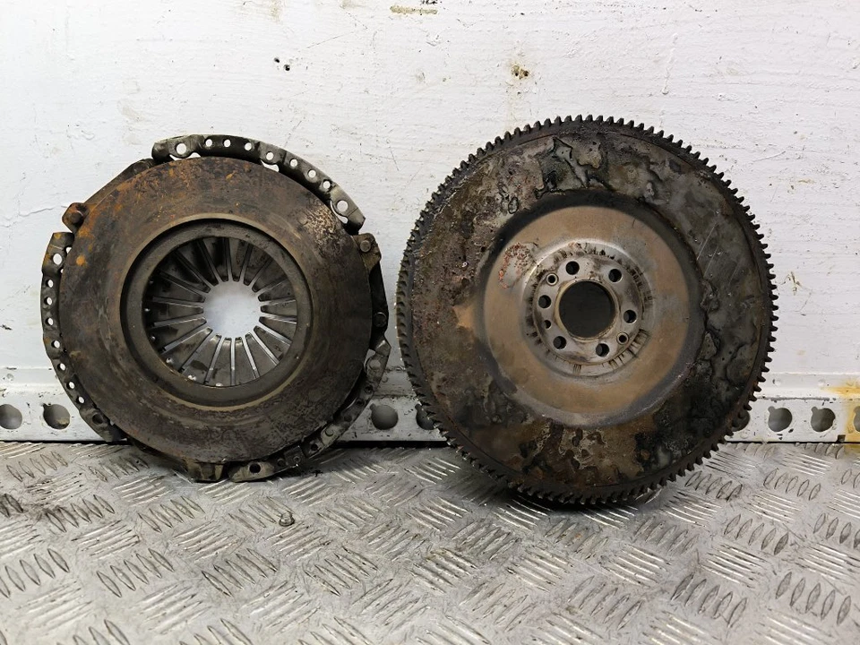 Ford Transit Connect 1.5 diésel 2018-2023 volante doble masa Foto 3 de 4