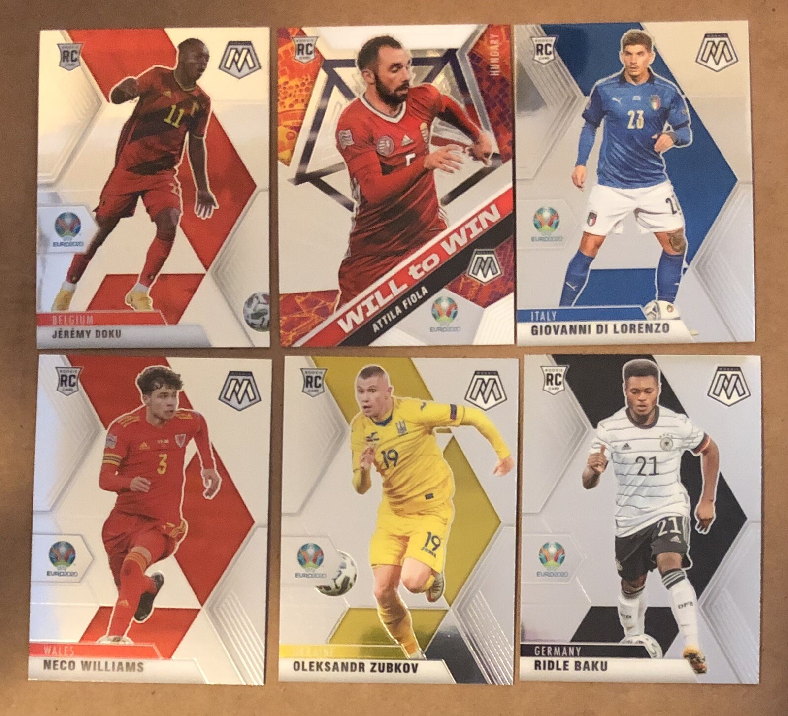 お得用 トレーディングカード 2021 Panini Mosaic UEFA Euro 2020