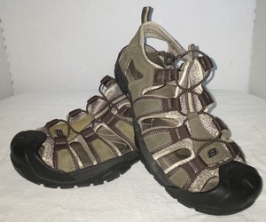sketchers hiking sandals