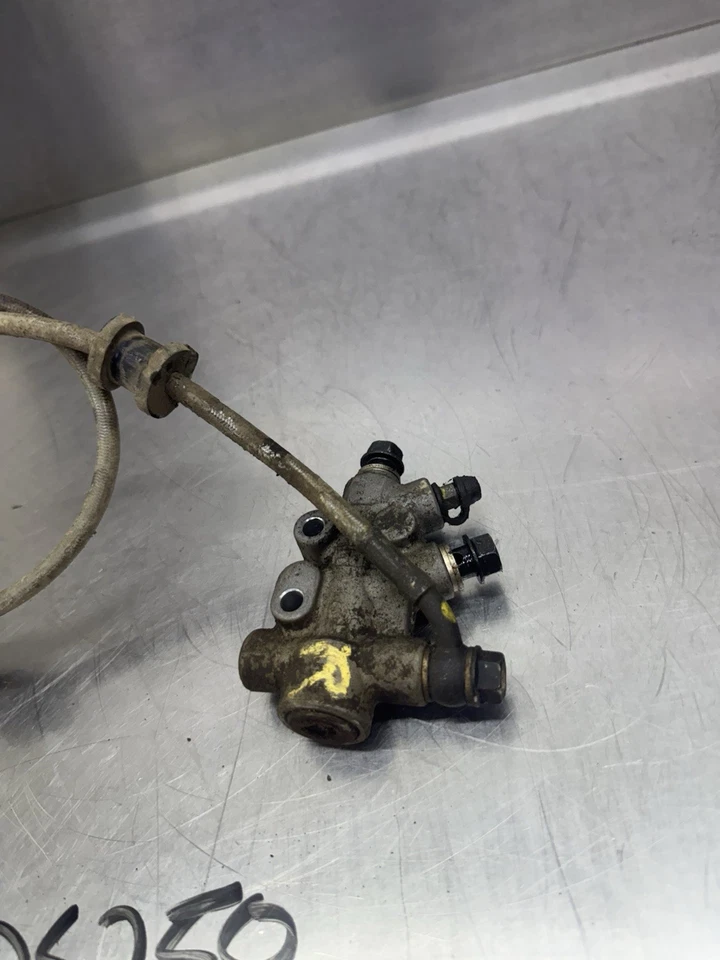 06 07 08 09 Válvula de control de presión de freno trasero Can-Am DS250 2x4 Foto 3 de 4