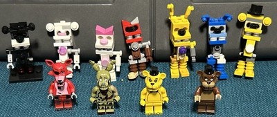 Five Nights at Freddy's Custom Minifigure s + Lego MOC: Fazbear,Foxy,Springtrap+