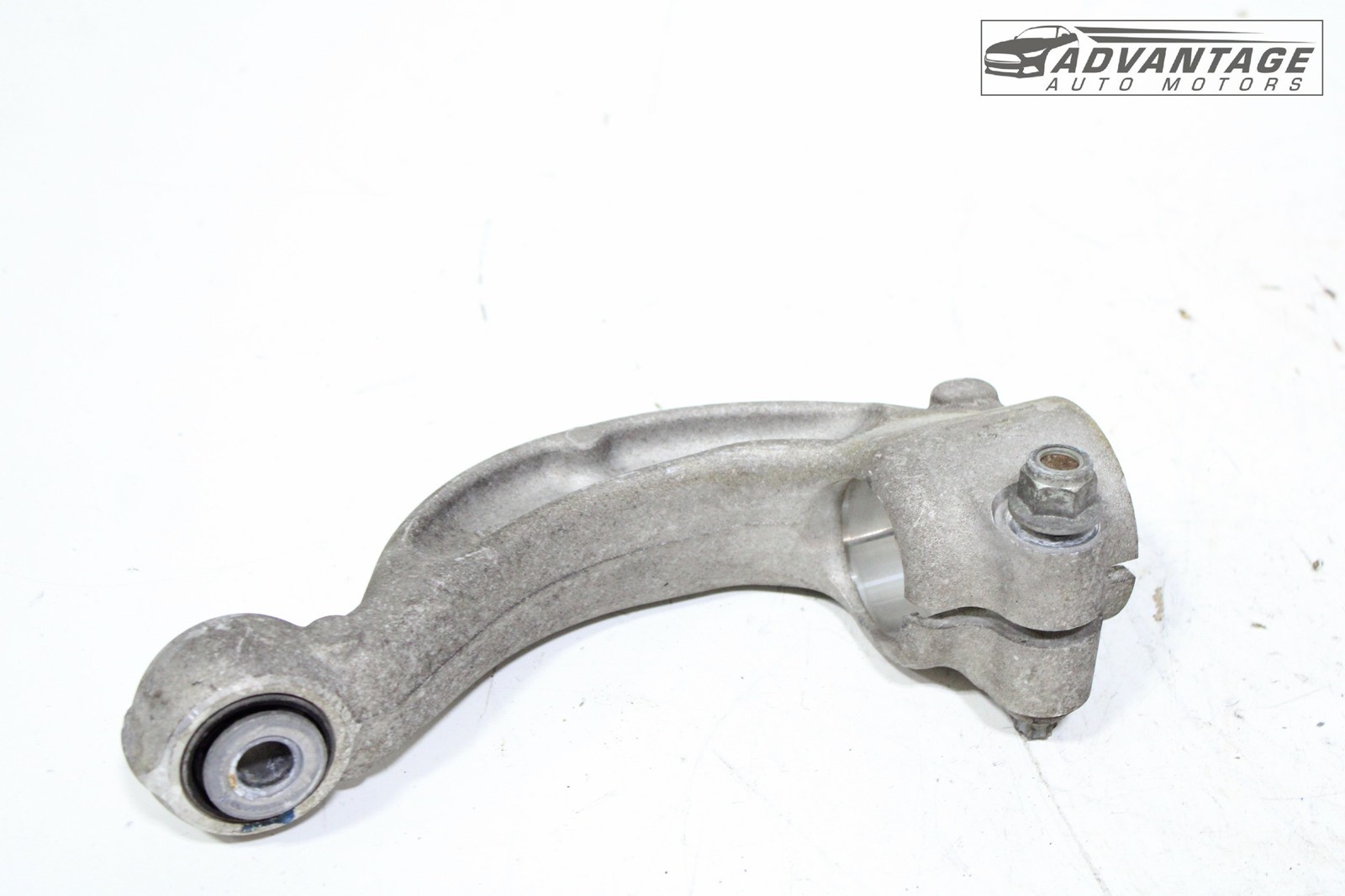 2014-2021 MASERATI GHIBLI AWD FRONT LEFT SIDE SHOCK STRUT MOUNT BRACKET OEM