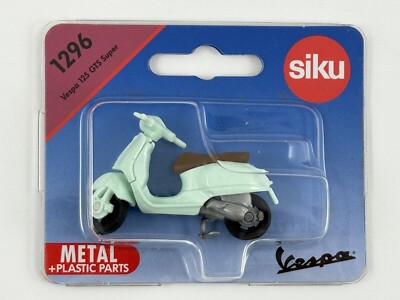 Siku Vespa 125 GTS 1296 Modeling