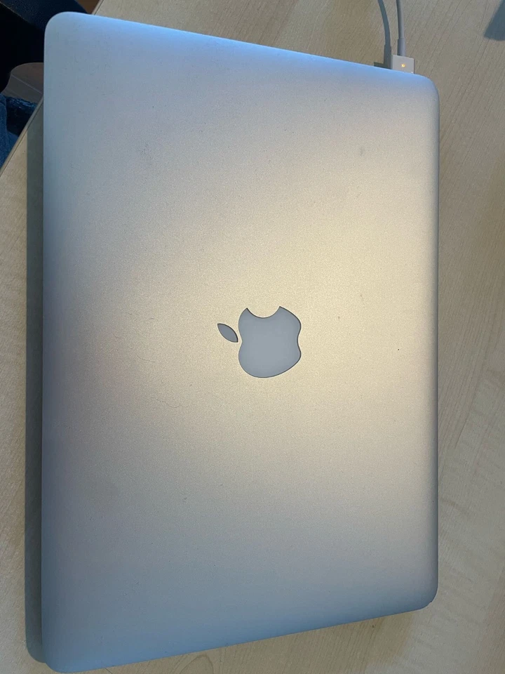 Apple MacBook Pro 13" 2013 · i5 · 8GB · 256GB, foto 4 di 5