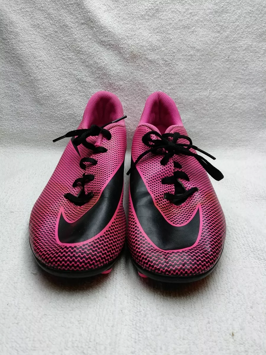 Boys size 6 cleats 2025
