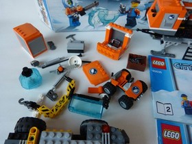 LEGO 60035 Arctic Truck with Minifigures Building Instructions Boxed Complete