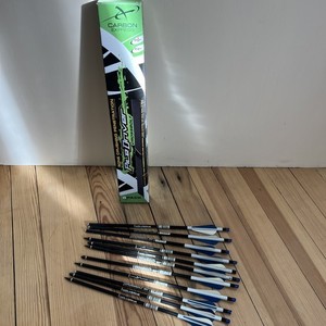 CARBON EXPRESS ARCHERY Wolverine 17" CROSSBOW ARROWS, 11 PACK BOLTS