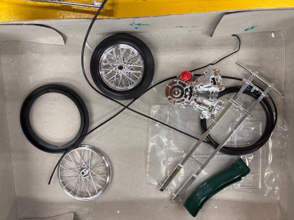 Monogram 1/8 Scale Grim Reaper "Old School" Chopper used partially assembled - Image 4 of 4