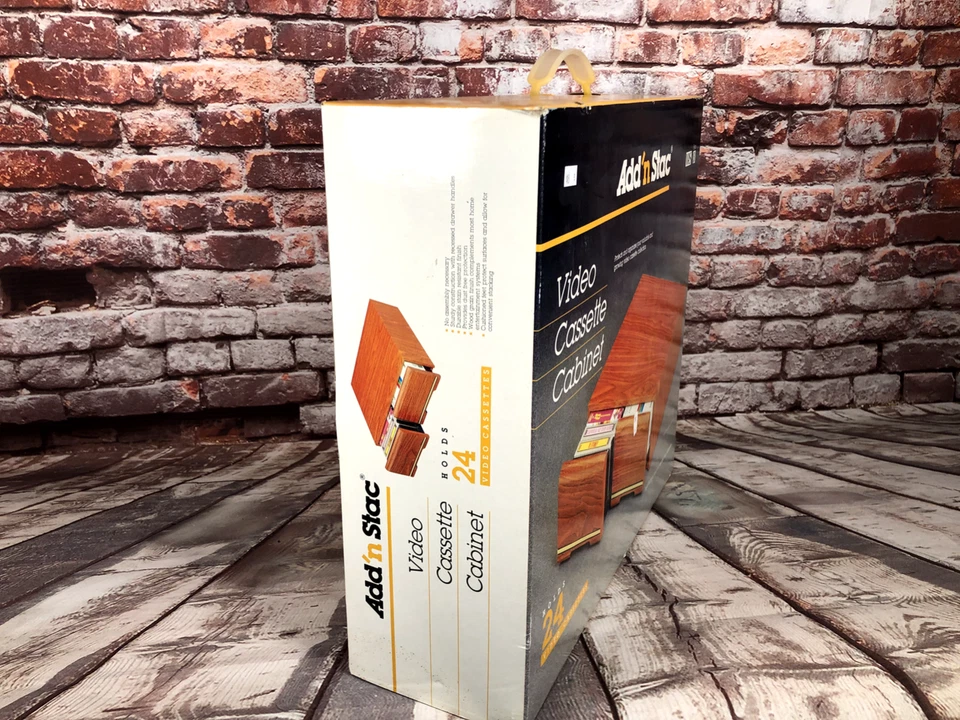 NUEVO gabinete de casete de video vintage con capacidad para 24 cintas VHS 1990 NUEVO DE STOCK Foto 4 de 4