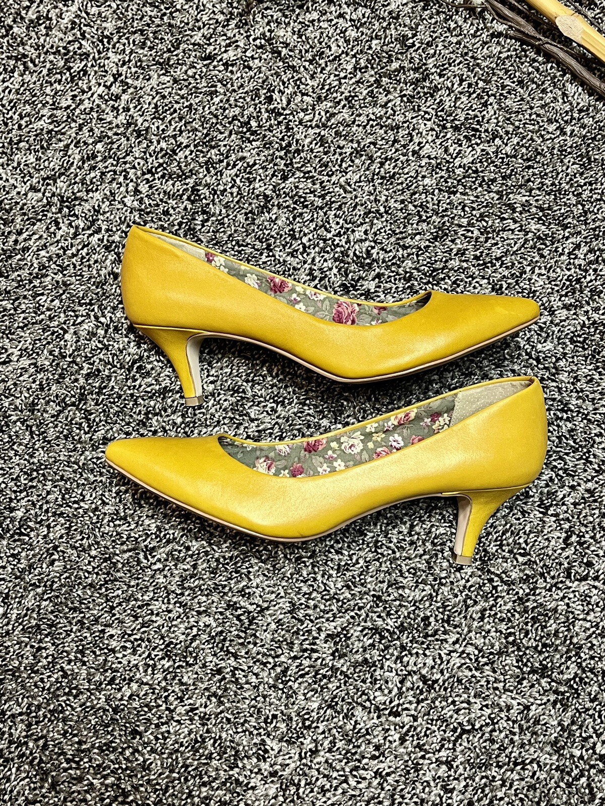 Seychelles Mustard Yellow Leather Pointed Toe 23 Inc… Gem